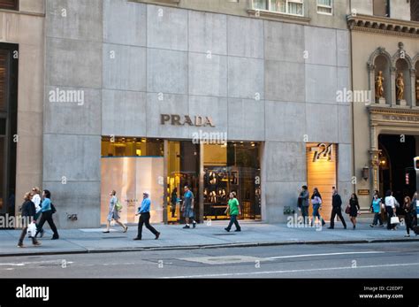 prada store ny
